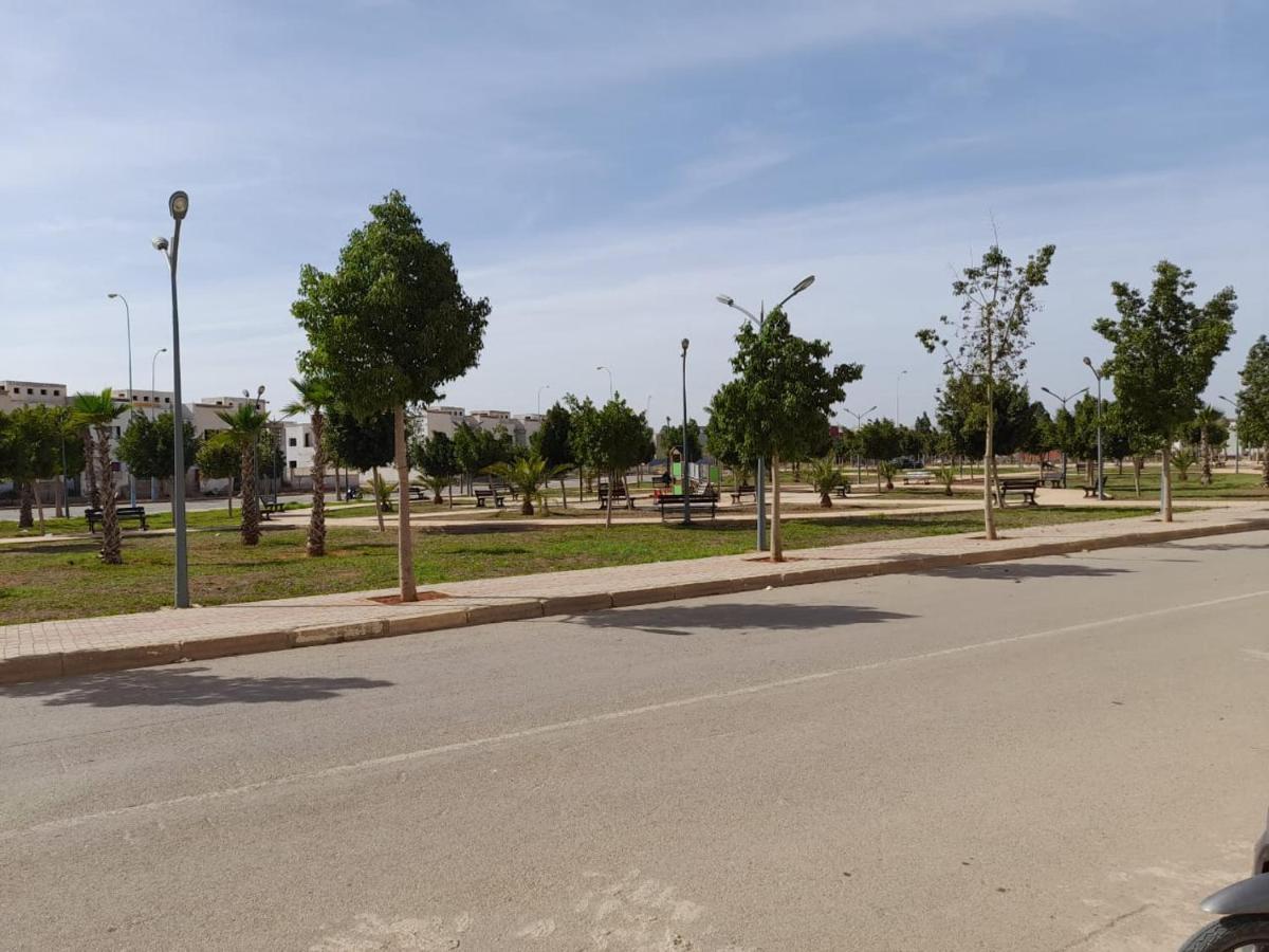 Appartement Nador Wifi Gratuit Clima Mobile Exteriör bild